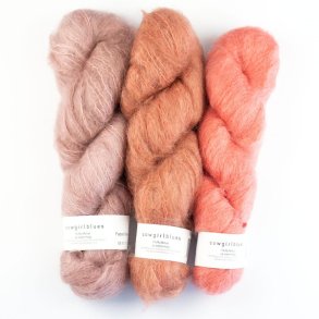 FLUFFY MOHAIR SOLIDS HÅNDFARVET