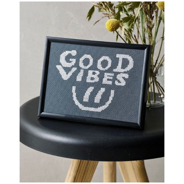 Good Vibes - Chalkboard Aida Broderipakke