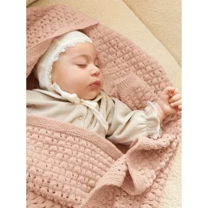 Enkeltopskrift / 2406 Babytepper / Nr. 2 - Sommerfugl Teppe