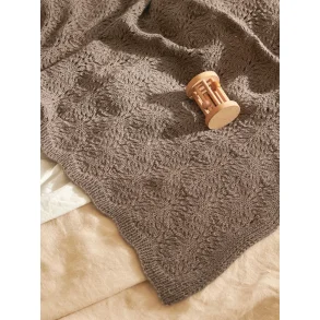 Enkeltopskrift / 2406 Babytepper / Nr. 3 - Colette Teppe