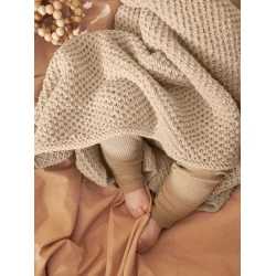 Enkeltopskrift / 2406 Babytepper / Nr. 6 - Bie Teppe