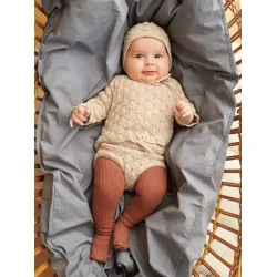 Enkeltopskrift / 2413 Myk Start / Nr. 02 - Lilia Cardigan Baby 