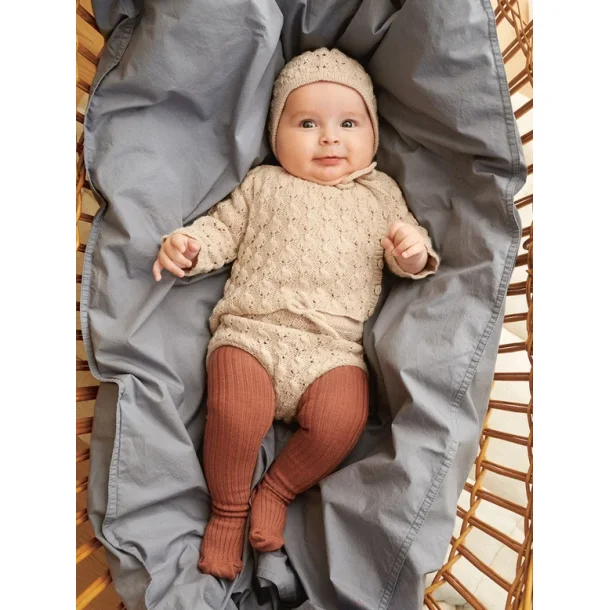 Enkeltopskrift / 2413 Myk Start / Nr. 02 - Lilia Cardigan Baby 