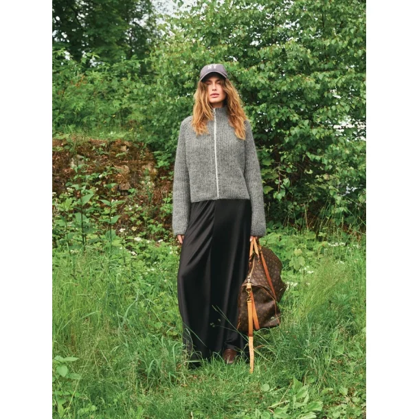 Enkeltopskrift / 2507 DIY / Nr. 10 - Tia Zipper Jacket