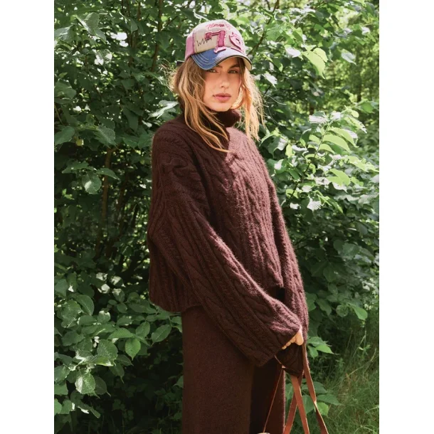 Enkeltopskrift / 2507 DIY / Nr. 01 A&B - Brady Sweater