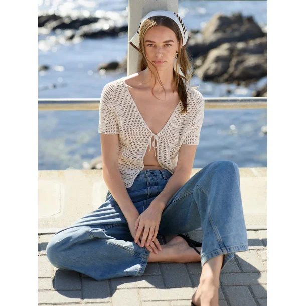 Enkeltopskrift / 2604 Sommerstrikk / Nr. 03 Ava Blouse