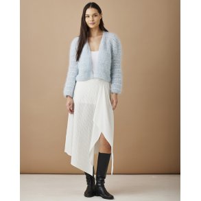 Bellissima By Permin - Kort Cardigan med hulpinde - Enkeltopskrift 893006