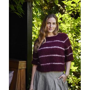 Bella Color By Permin - Bred T-shirt med striber - Enkeltopskrift 8932120