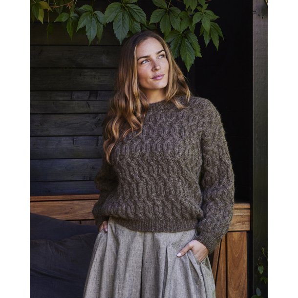 Alice By Permin - Sweater med snoninger - Enkeltopskrift 8962136