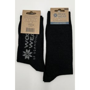 Luxury Edition merinould sokker fra WOOLWEAR of Scandinavia Sort Nr.98B