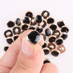 Plastknap Sort/Metal look  (no231)