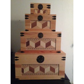 Opbevarings kasser til sytj mm.