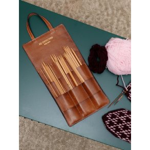 RE:Designed Project 127 - Str�mpepinde Holder - Farve Valn�d