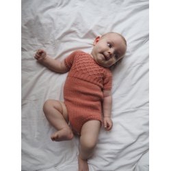 PetiteKnit - Millas Sommerdragt - Enkeltopskrift