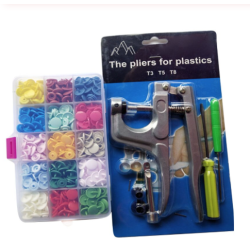 Stort st med Plast Trykknapper incl. vrktj