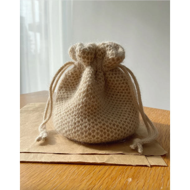 PetiteKnit - Honey Bucket Bag - Enkeltopskrift