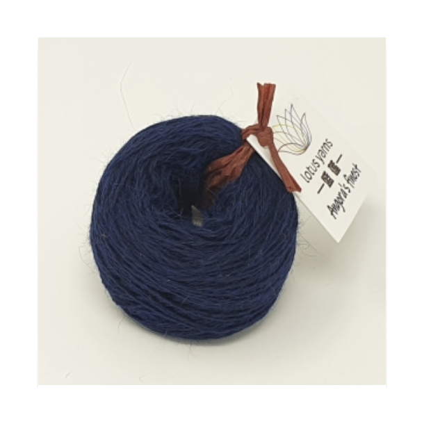 Lotus Yarn - Angora`s Finest Fv. 27 Marine