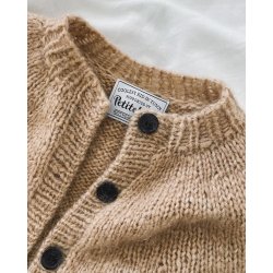 PetiteKnit - Novice Cardigan Junior - Chunky Edition - Enkeltopskrift