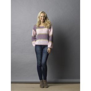 Lavender Bluse - Cewec - Enkeltopskrift nr 4603