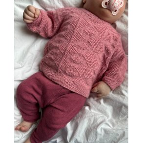 Petiteknit - Esther Sweater baby - Enkeltopskrift