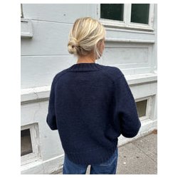 Petiteknit - Eva Cardigan - Enkeltopskrift