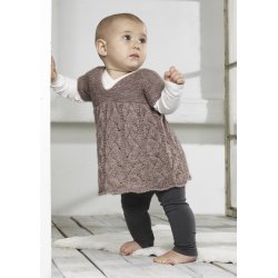 Babykjole og supernemme sokker i Katmandu - Cewec - Enkeltopskrift nr 4412