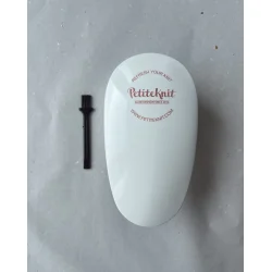 Petiteknit - "Refresh Your Knit With PetiteKnit" - Lint Remover
