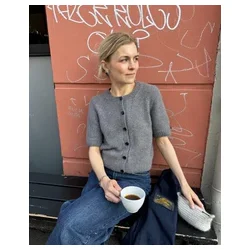 Petiteknit - Maggie Cardigan - Enkeltopskrift