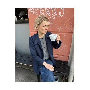 Petiteknit - Maggie Cardigan - Enkeltopskrift