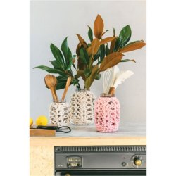 Nova Vita opskriftsbog fra DMC med 22 projekter til hjemmet