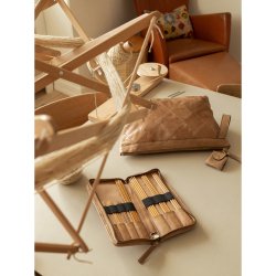 RE:Designed Project 102 - Str�mpepinde Etui - Farve Taupe