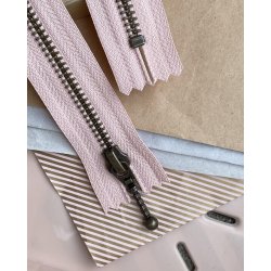 YKK Lynls 6mm Antik Messing 20 / 35 / 45 cm Pudderrosa