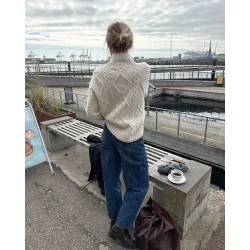  Petiteknit - Saga Sweater - Enkeltopskrift