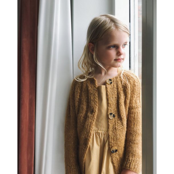 Petiteknit - Sunday Cardigan Junior - Enkeltopskrift