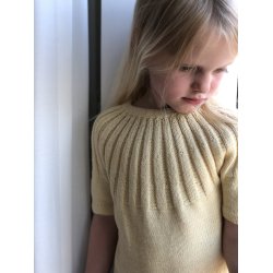 Petiteknit - Sunday Tee Junior - Enkeltopskrift
